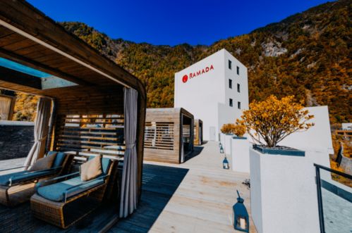 周末最火耍法 去阿壩州這個神仙地方,獨享無邊溫泉,賞雪山彩林