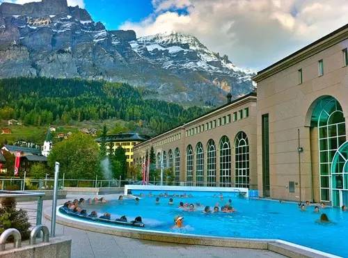 冬天去歐洲泡個溫泉也是旅行的一部分